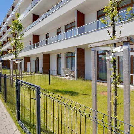 Nadmorski Apartament Z Parkingiem By Rent Like Apartament Sianożęty